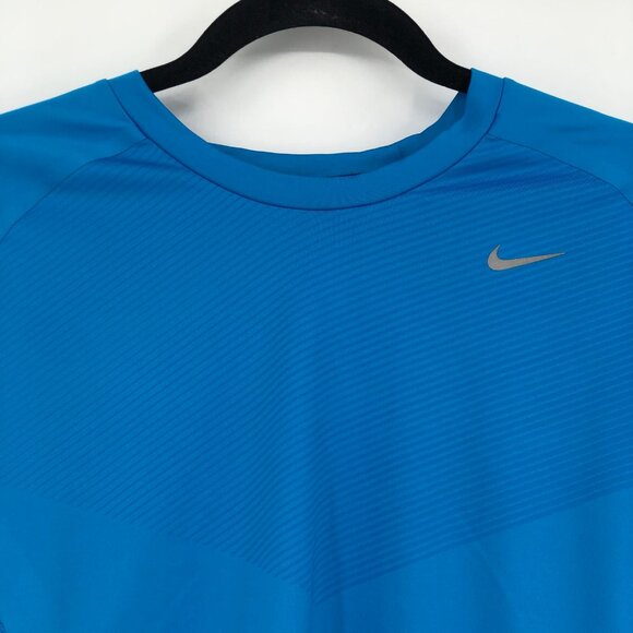 Nike Blue Dri-Fit T-Shirt | Made in Cambodia - Picture 3 of 6
